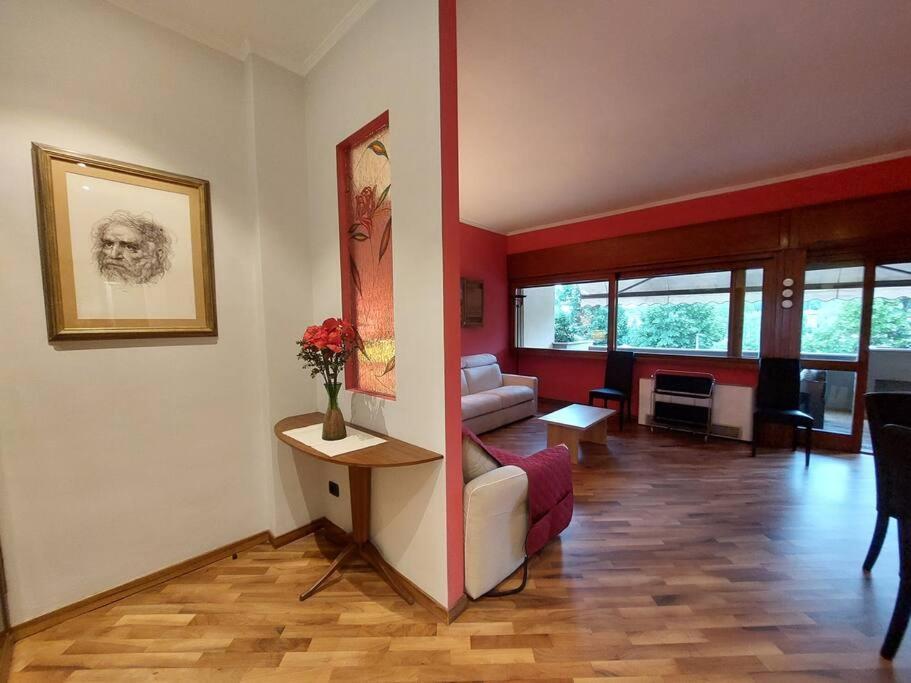 Ferienwohnung Lungarno 32 With Private Parking Florenz Exterior foto